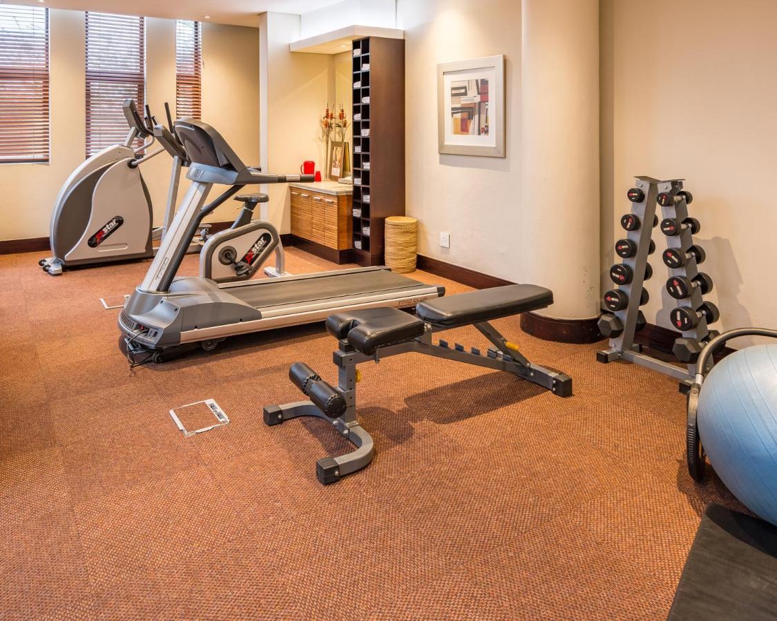 City Lodge Hotel Hatfield, Претория Екстериор снимка