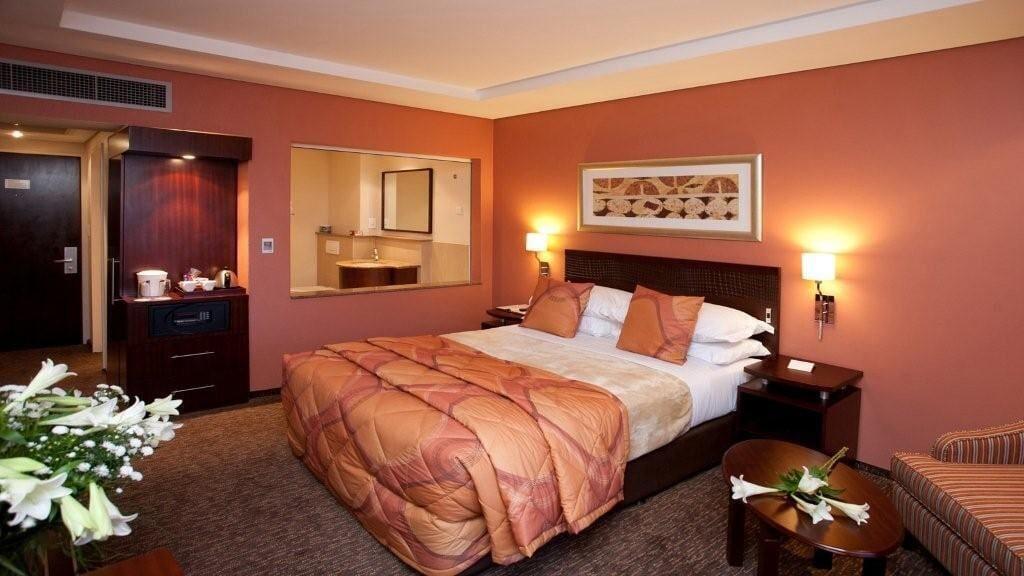 City Lodge Hotel Hatfield, Претория Екстериор снимка